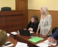 Суд согласился, что установление опеки над осиротевшей девочкой семьёй главы Солецкого округа – правильное решение