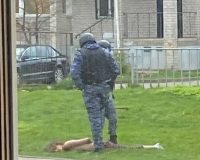 Юного дебошира, сорвавшего линейку в новгородской гимназии, отдают под суд