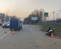 школьники на скутере врезались в ВАЗ