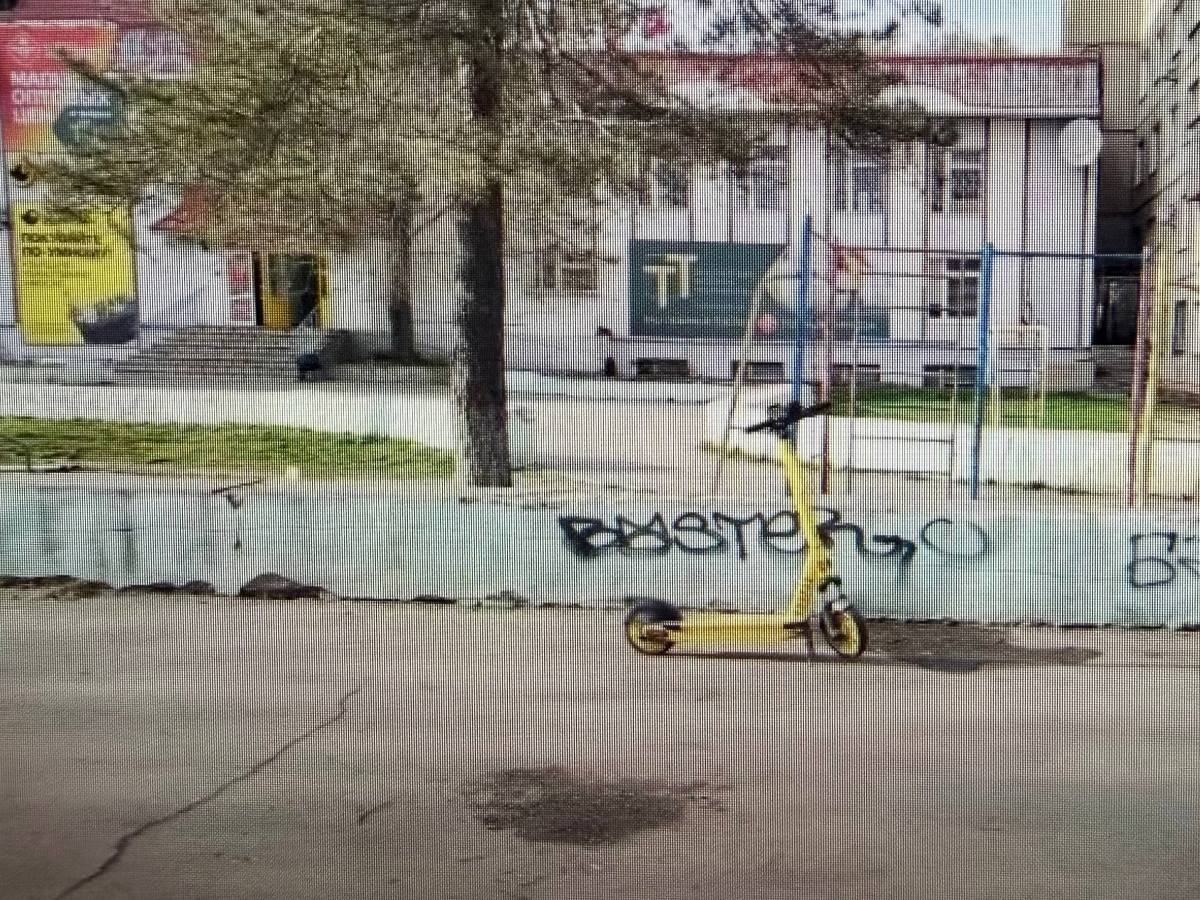 сбил на самокате 11-летнего ребенка