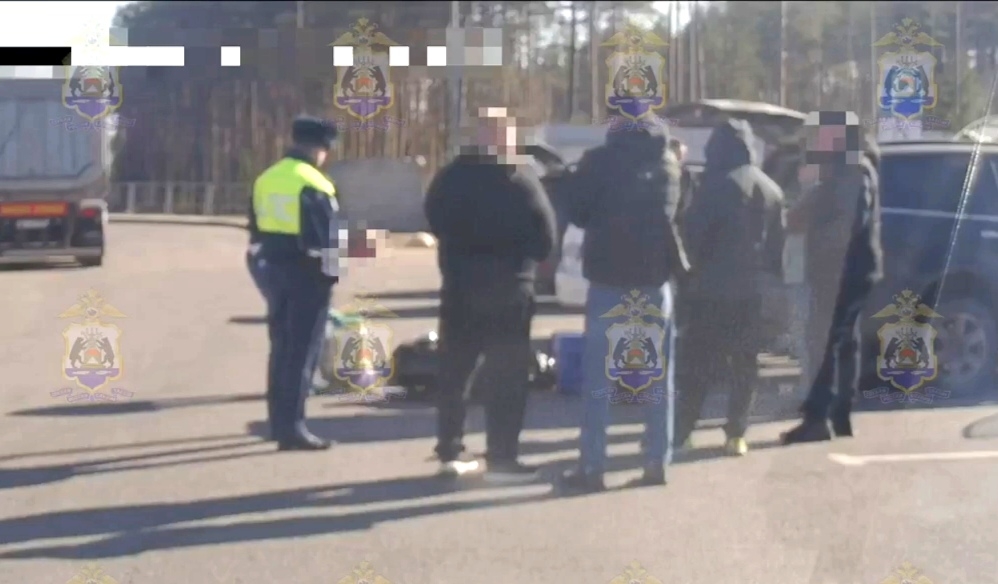 Новгородские полицейские перехватили курьеров, перевозивших наркотики в газовом баллоне