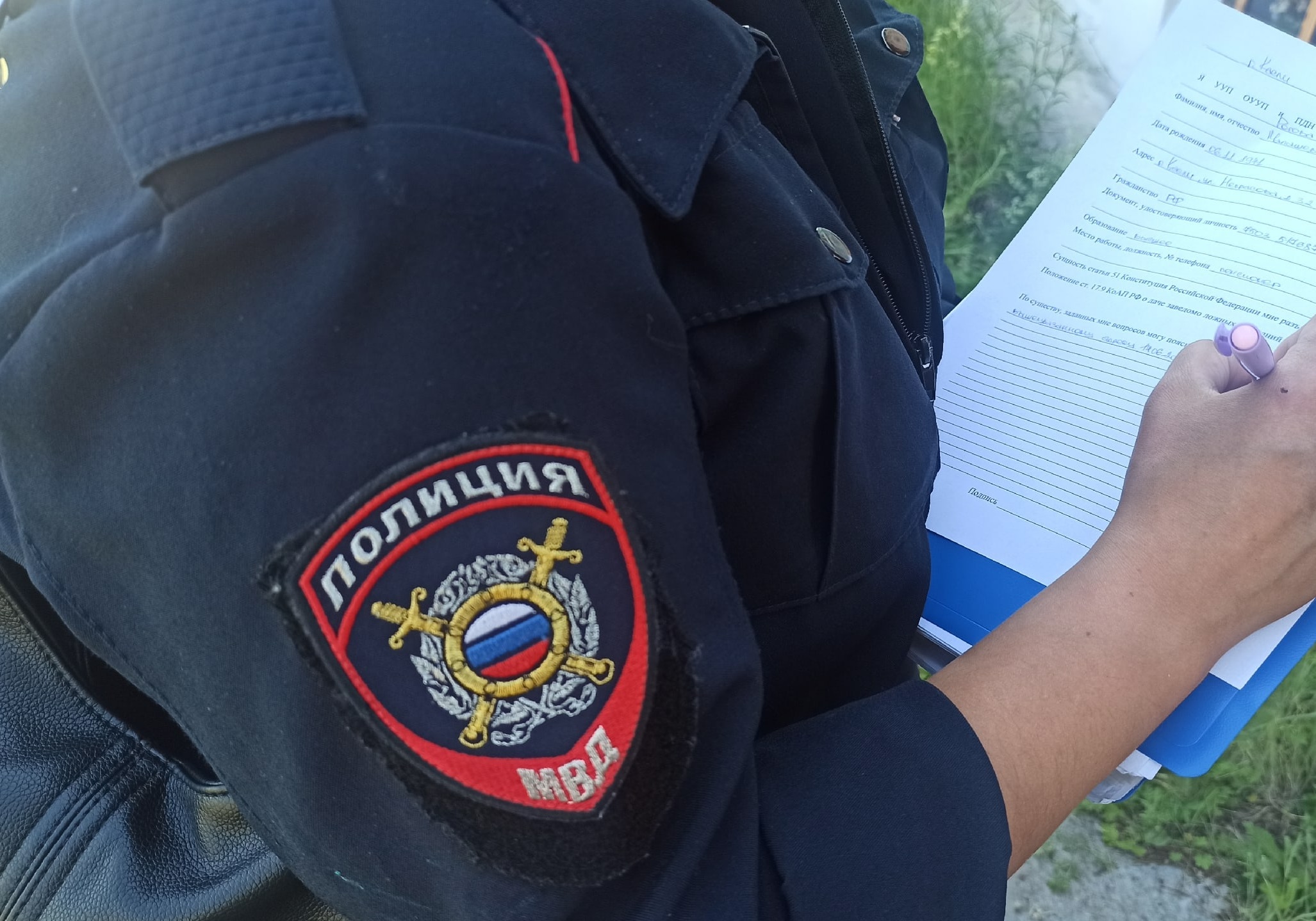 Житель Пензы отомстил подруге за укус языка кражей драгоценностей