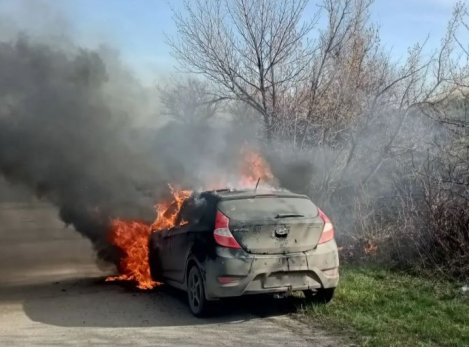 машина горит