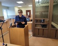 В Великом Новгороде обвиняемый в убийстве женщины заключён под стражу