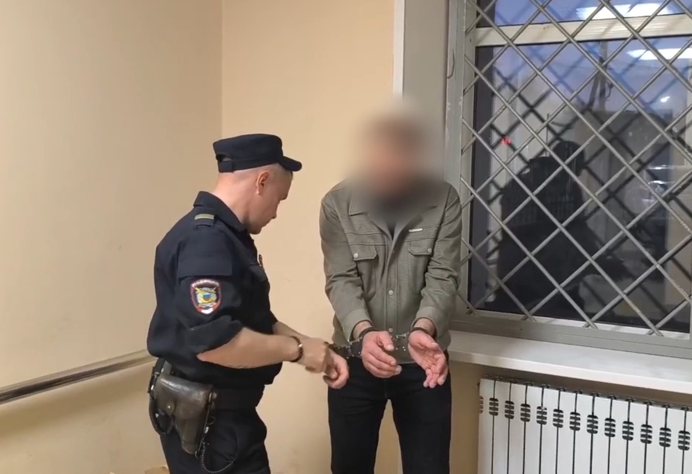Курьер из Иванова украл 1 млн у костромича