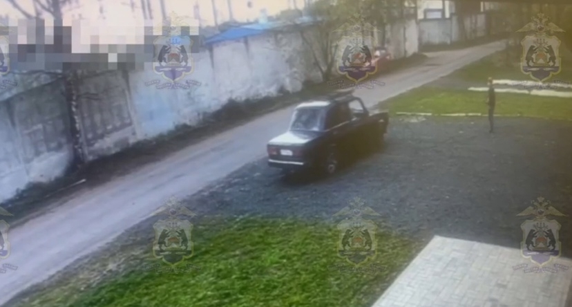 В Малой Вишере полиция в кратчайшие сроки установили малолетних угонщиков автомобиля