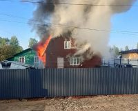 В Новгородской области мать и сын спаслись при пожаре, дедушка – погиб