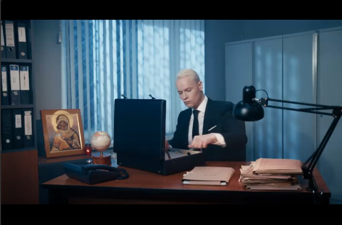 Тайна секретной папки SHAMANа раскрыта: он показал, что в ней хранится