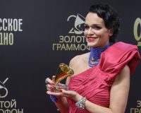 Певица Слава показала руины и завалы в своем шикарном особинке
