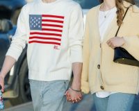 флаг США на футболке