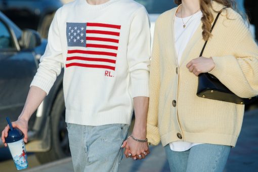 флаг США на футболке