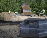В микрорайоне Видный в Иванове строят набережную с качелями и велодорожками