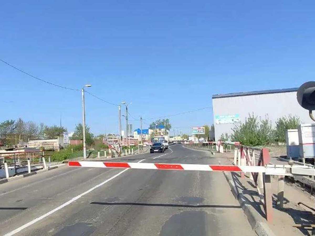 Движение автомобилей на двух переездах в Орловской области будет ограничено 15 и 22 июня в связи с ремонтными работами