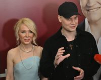 SHAMAN и Мизулина в необычных нарядах и необычном месте сыграли свадьбу