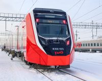 Пригородный поезд