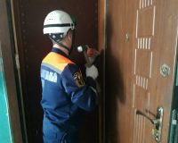 Пензенские спасатели вскрыли дверь и спасли жизнь пожилой женщине