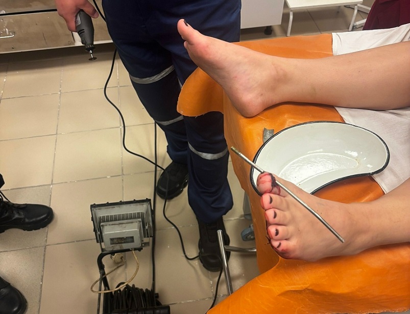 Пензенские спасатели помогли медикам извлечь штырь из пальца ребенка
