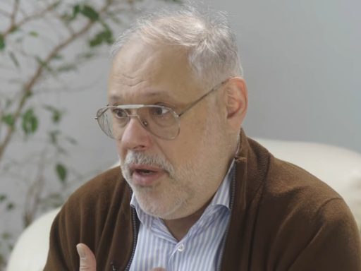 экономист Михаил Хазин