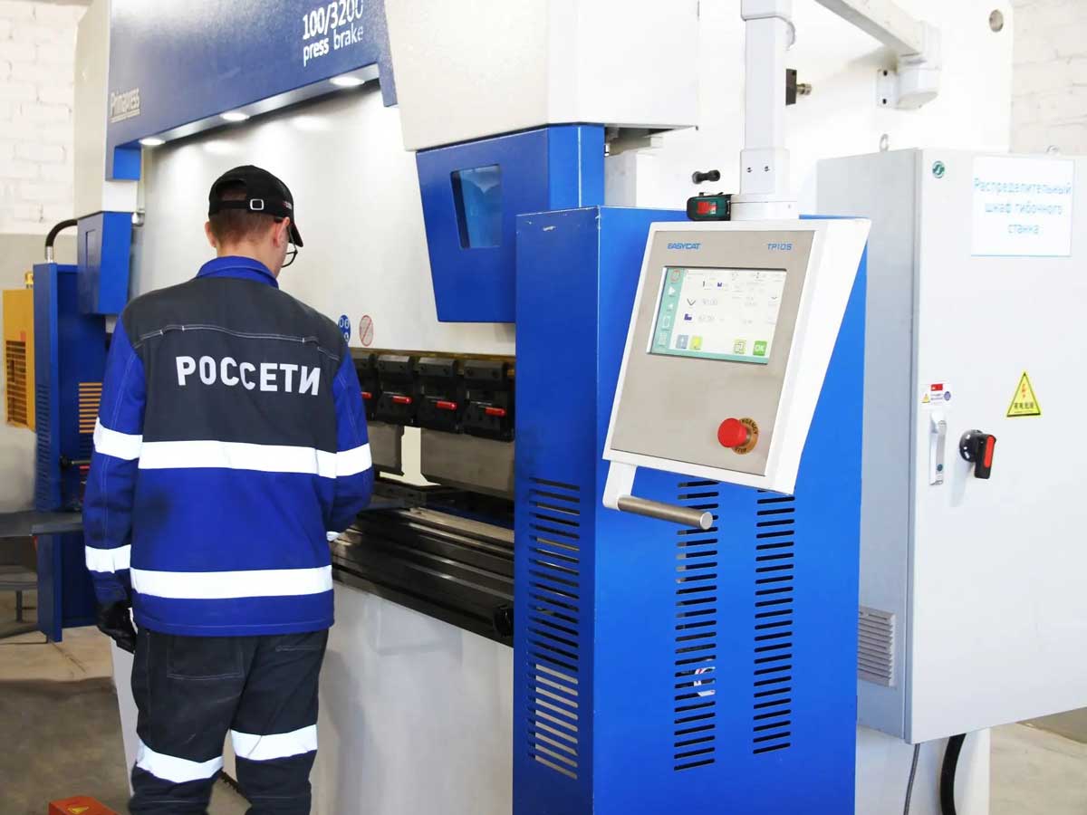 Филиал «Орелэнерго» выпустил более 4 тысяч металлоизделий для ремонта электросетевой инфраструктуры
