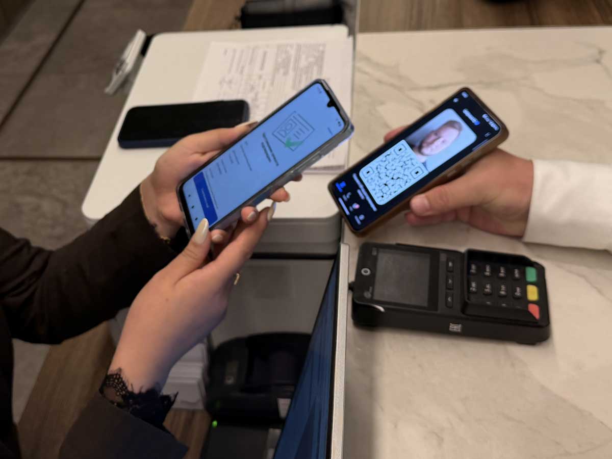 Теперь возможно заселение в отель по Цифровому ID через MAX