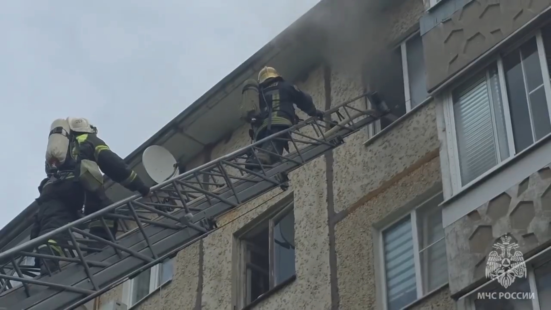 В Иванове из горящей квартиры спасли 10-летнего мальчика