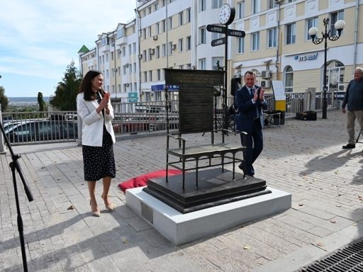 В Пензе на улице Московской открыли арт-объект с афоризмами Ключевского