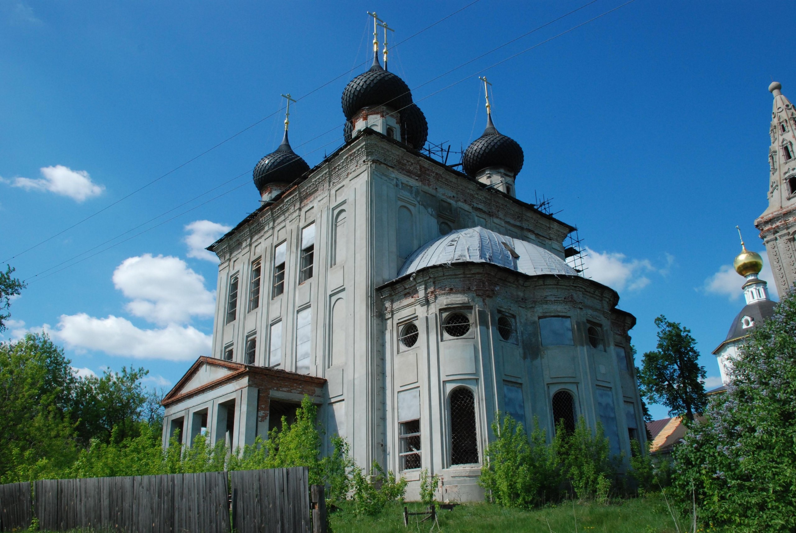 В Ивановской области законсервируют два старинных храма