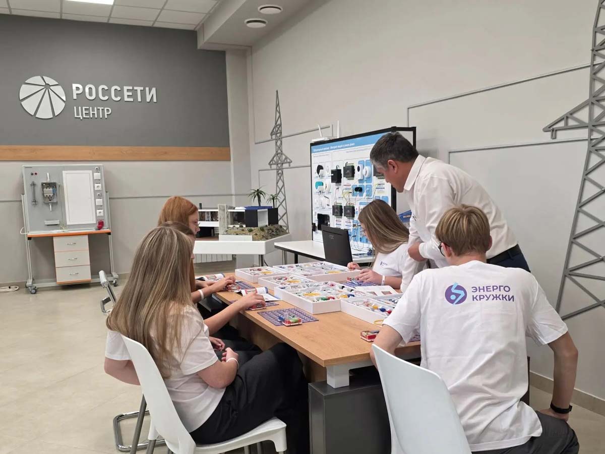 В «Орелэнерго» стартовал новый учебный год «Энергокружков»